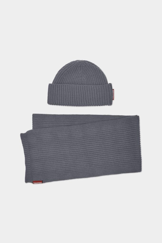 Écharpe en tricot, bonnet et coffret cadeau