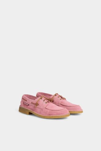 Chaussures bateau néoclassiques