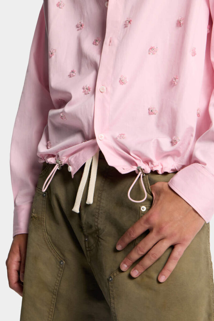 Chemise à cordon brodée Chemise à cordon brodée