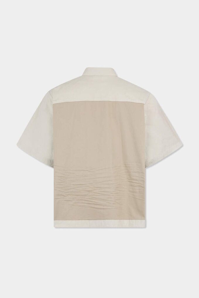 Chemise à manches courtes à l&rsquo;envers
