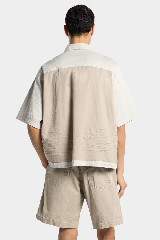 Chemise à manches courtes à l&rsquo;envers