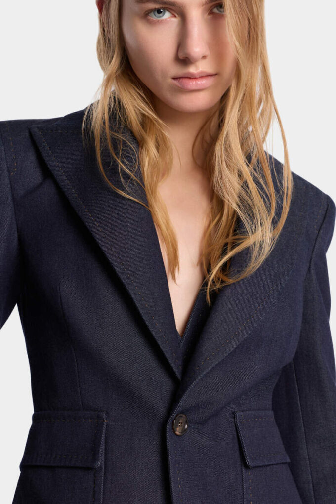 Costume en denim délavé indigo