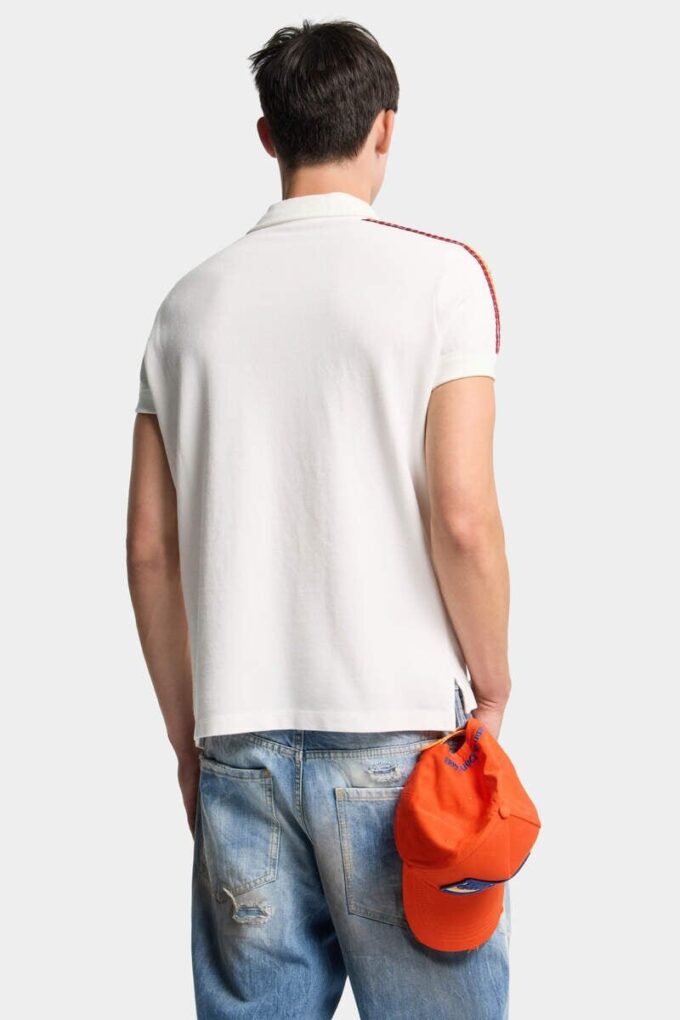 Polo Be Proud à la coupe décontractée Polo Be Proud à la coupe décontractée