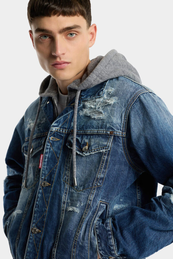 Veste en jean délavée à déchirures moyennes Veste en jean délavée à déchirures moyennes