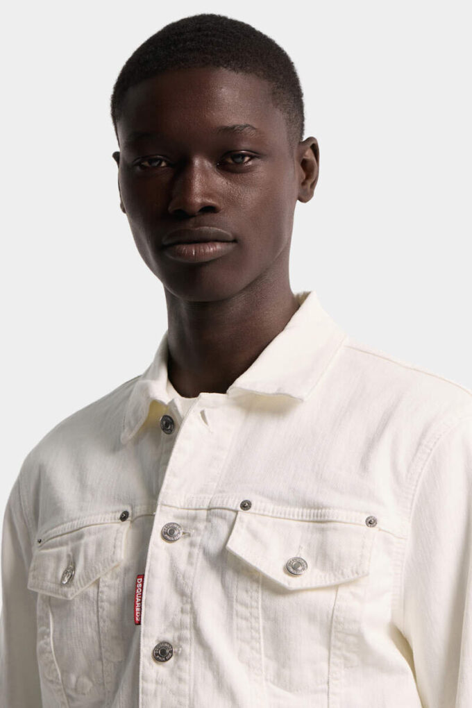 Veste en jeans teint en pièce